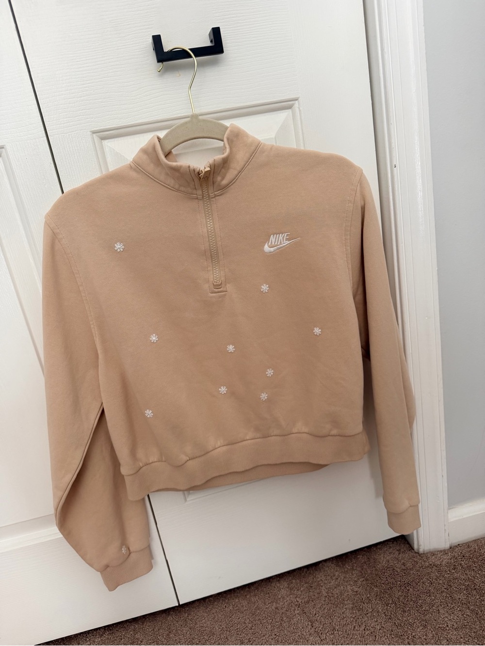 Nike kids XL Beige Half-Zip Sweatshirt